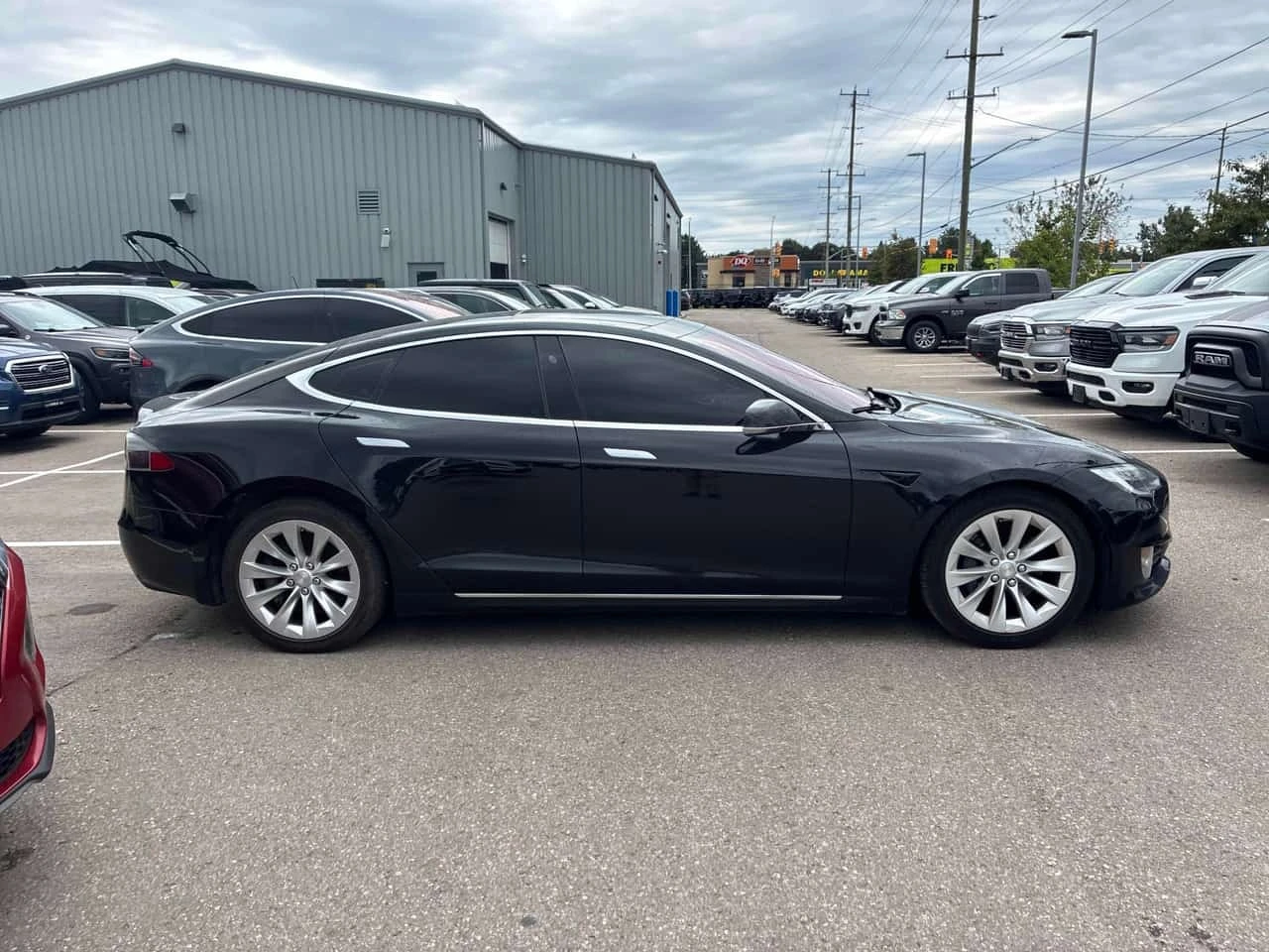 Tesla Model S Безплатно зареждане / Carfax / Автокредит , снимка 3 - Автомобили и джипове - 56262446
