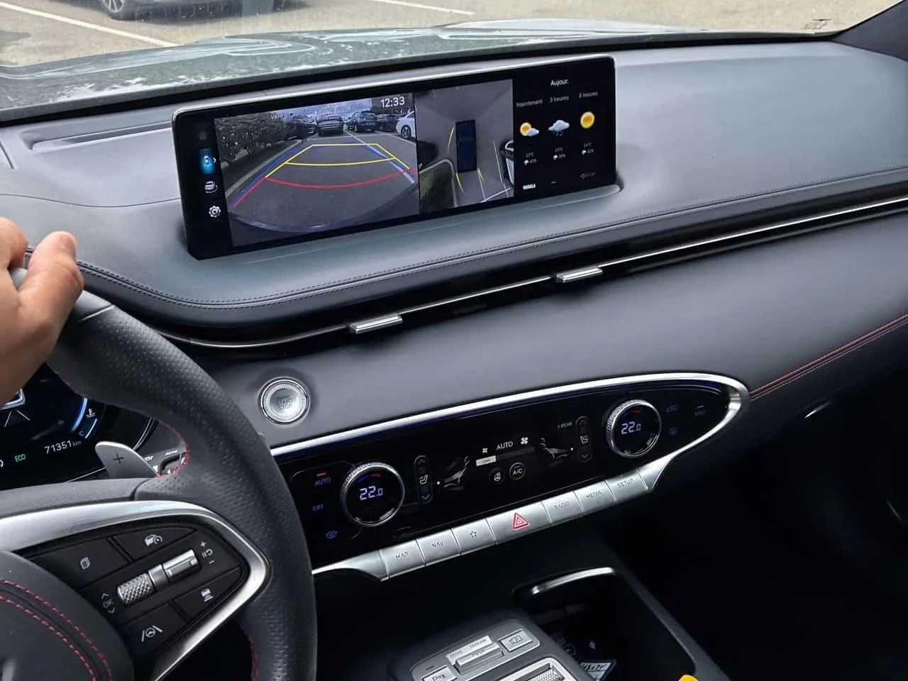 Genesis GV70, снимка 9 - Автомобили и джипове - 56688471