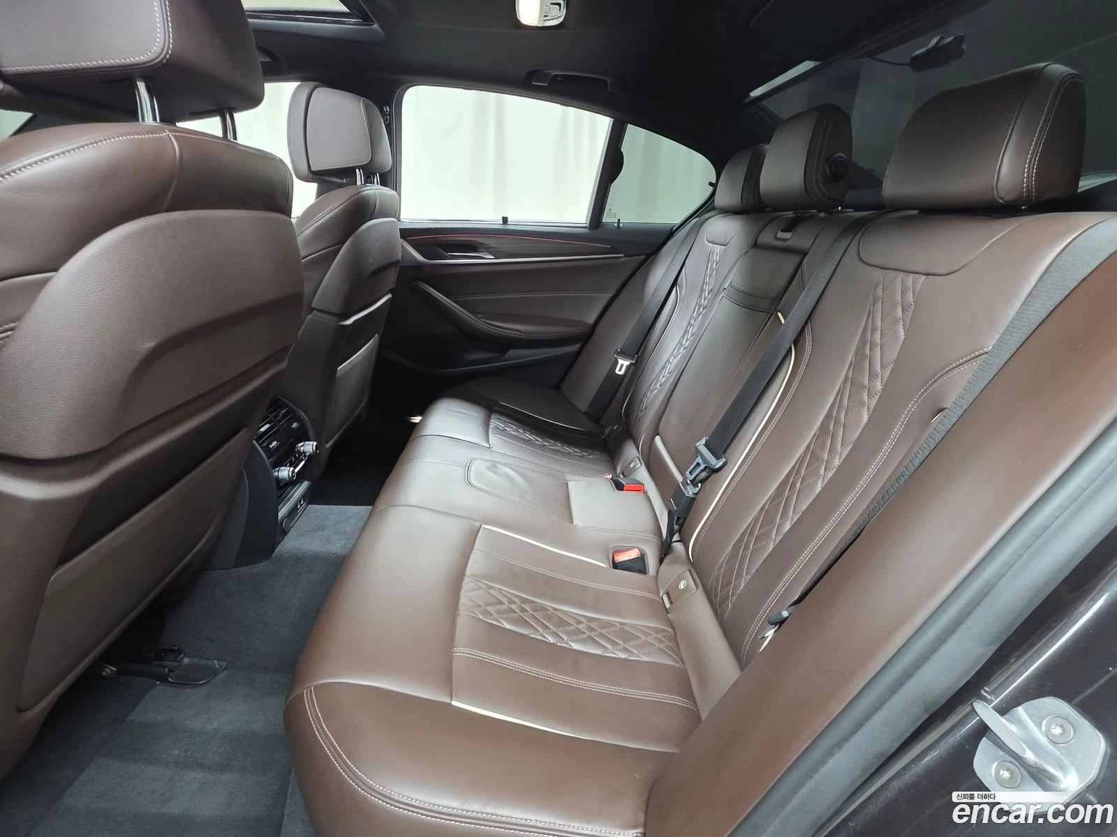 BMW 520 520d M Sport Package Plus, снимка 11 - Автомобили и джипове - 56741319