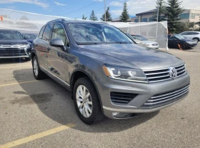VW Touareg V6 Sportline/Bluetooth/Sunroof/Navigation