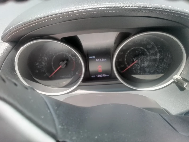 Mitsubishi Outlander, снимка 6 - Автомобили и джипове - 51112092