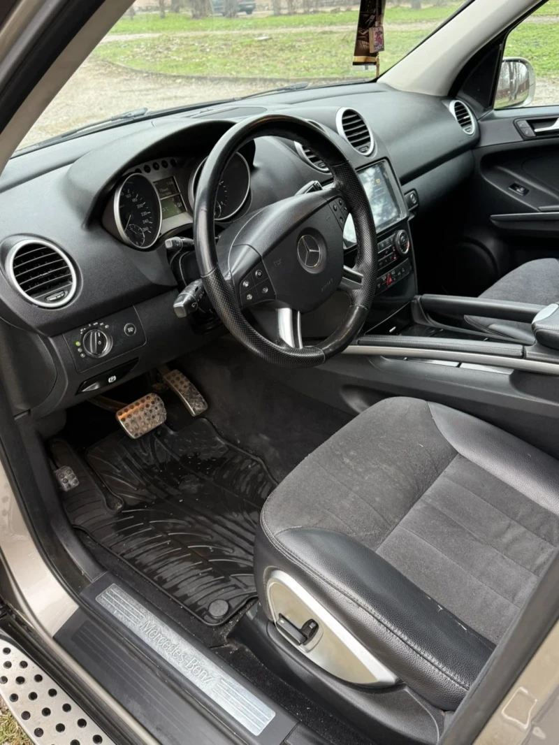 Mercedes-Benz ML 320, снимка 6 - Автомобили и джипове - 53090671