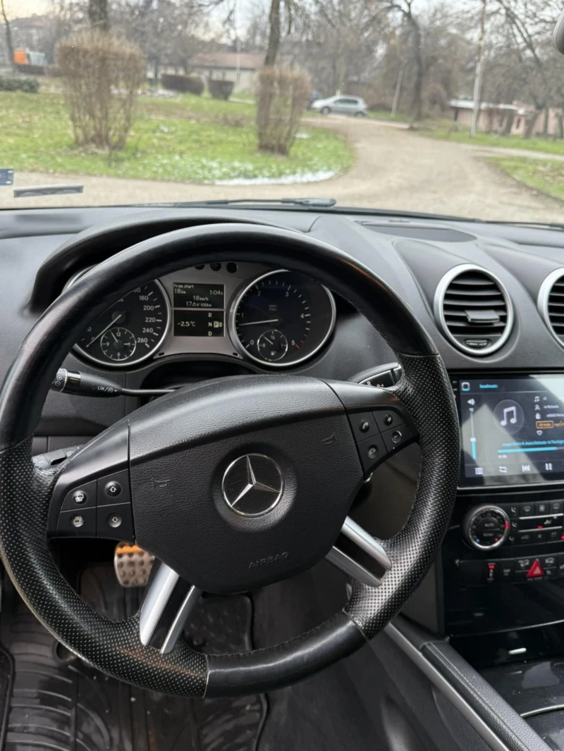 Mercedes-Benz ML 320, снимка 7 - Автомобили и джипове - 53090671