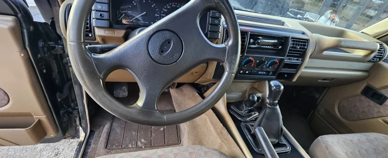 Land Rover Discovery 2.5 TD, снимка 10 - Автомобили и джипове - 53585787