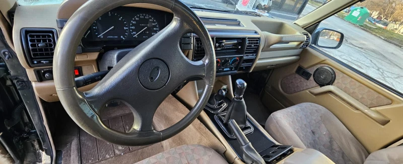 Land Rover Discovery 2.5 TD, снимка 8 - Автомобили и джипове - 53585787