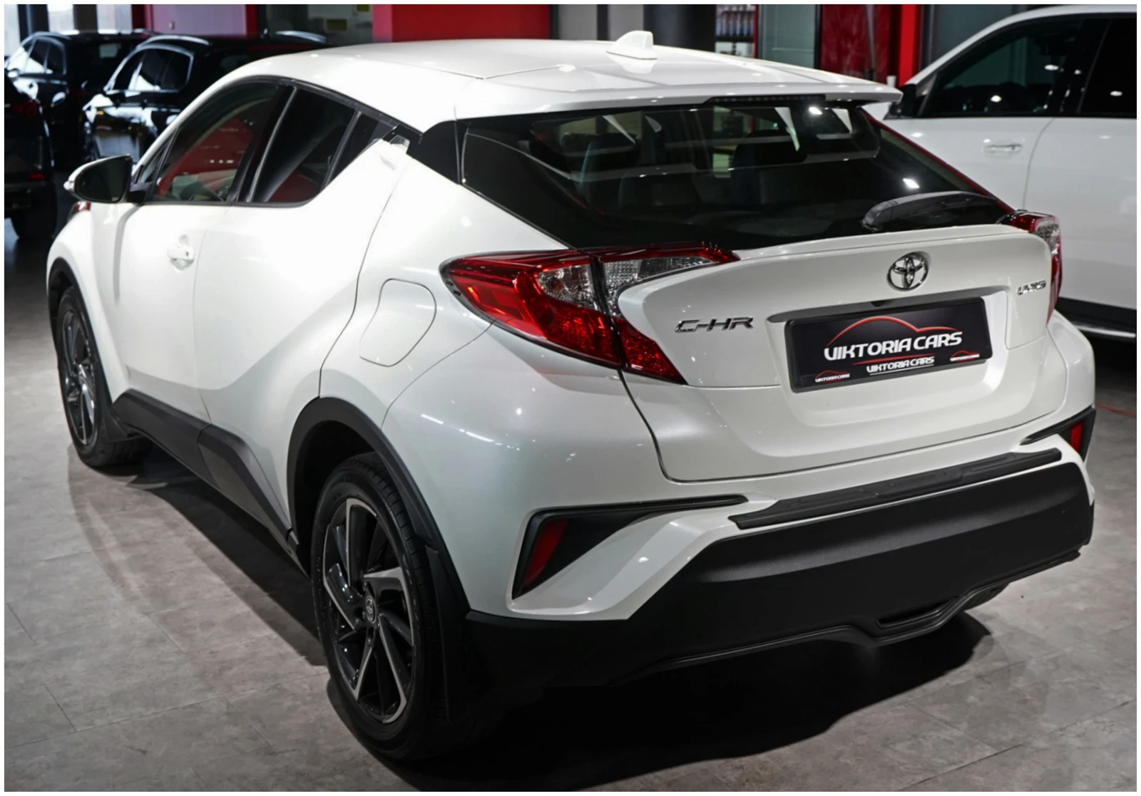 Toyota C-HR Limited* XLE - изображение 4