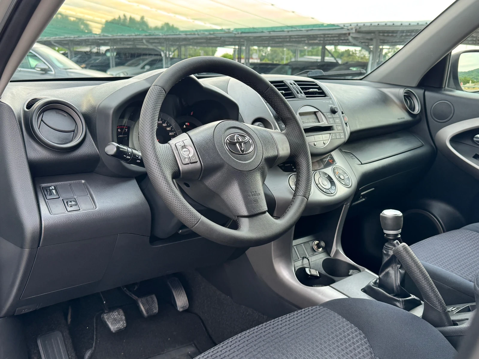 Toyota Rav4 2.2 ИТАЛИЯ 4х4 - изображение 8