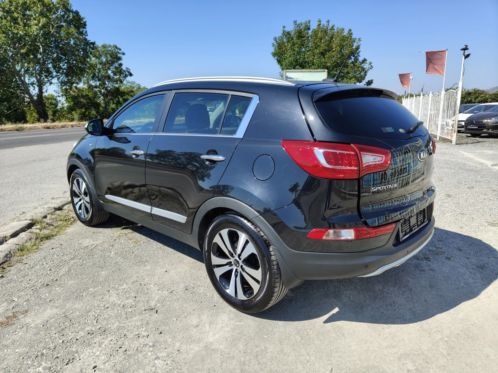 Kia Sportage 2.0 CRDI 184кс 4x4 НАВИ АВТОМАТ ПАНОРАМА 135300км  - изображение 3