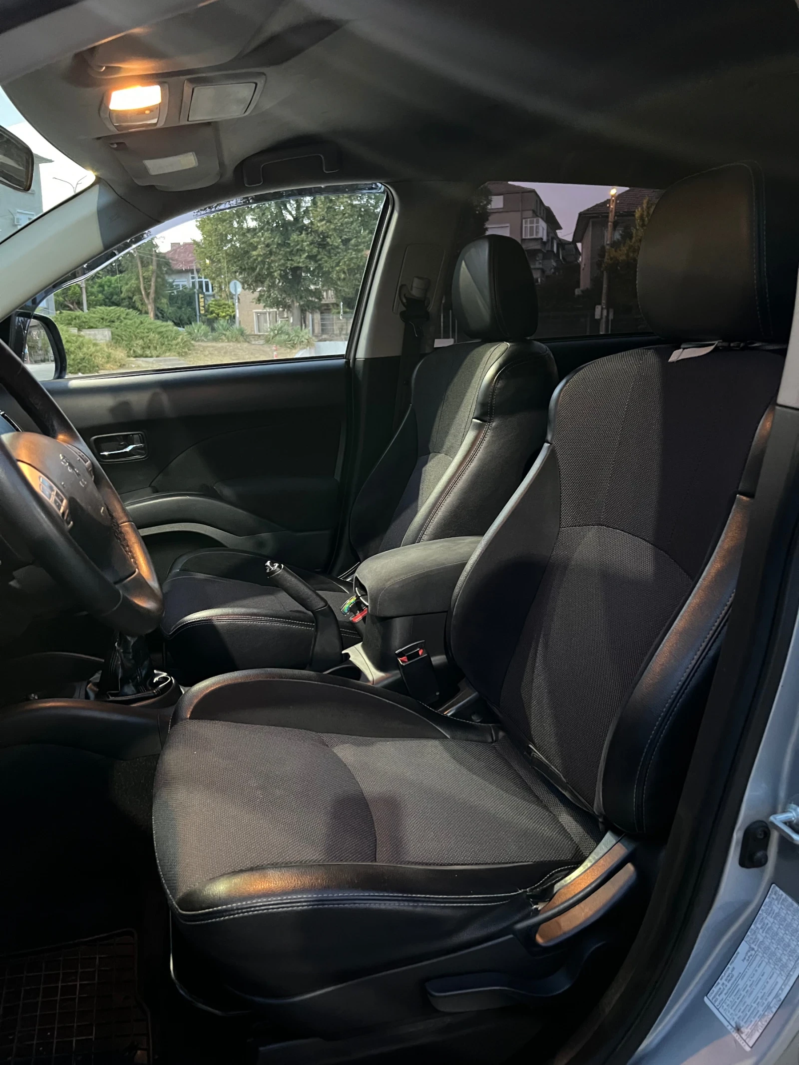 Peugeot 4007 2.2HDI  - изображение 9