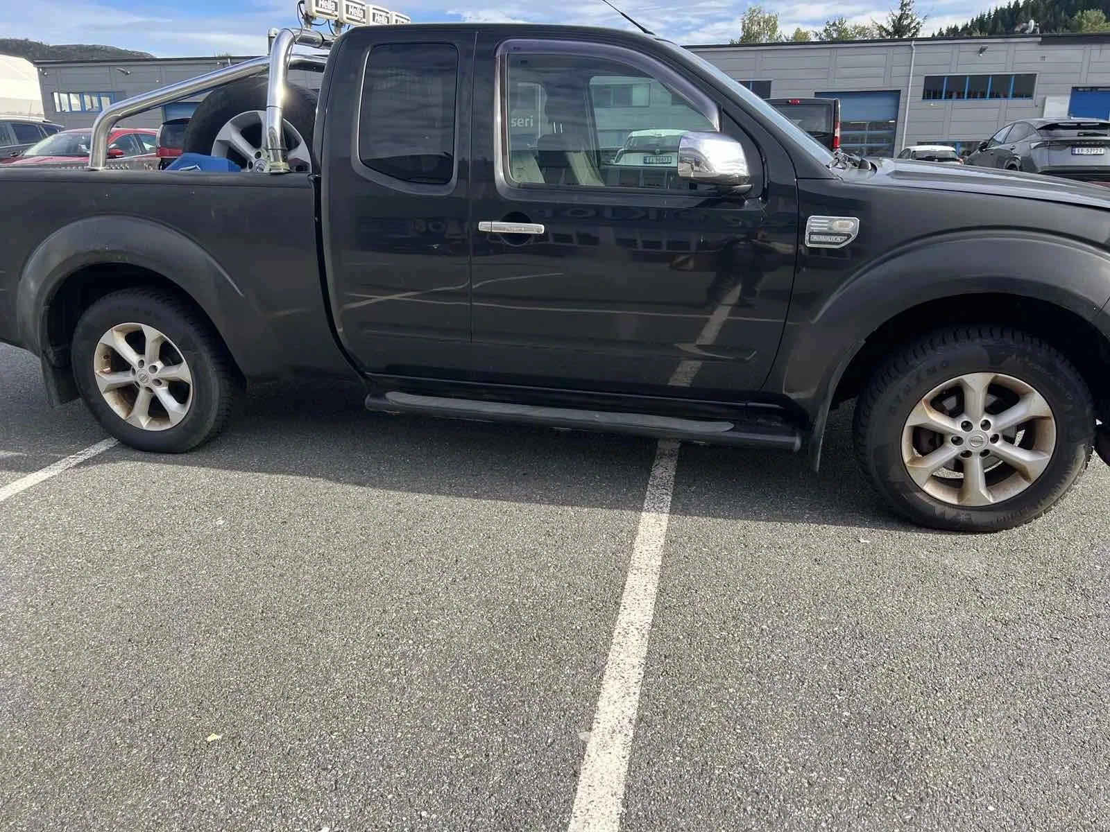Nissan Navara Пикап - изображение 3