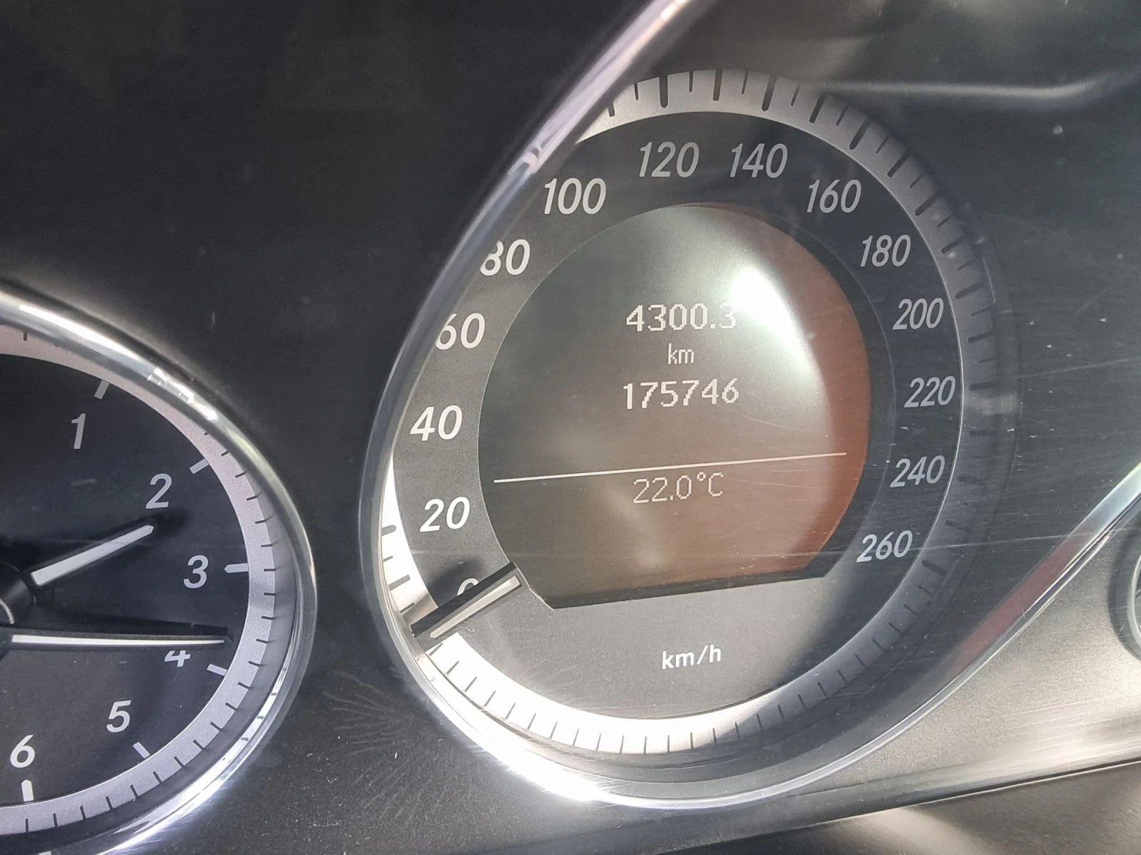 Mercedes-Benz E 250 | Mobile.bg   4