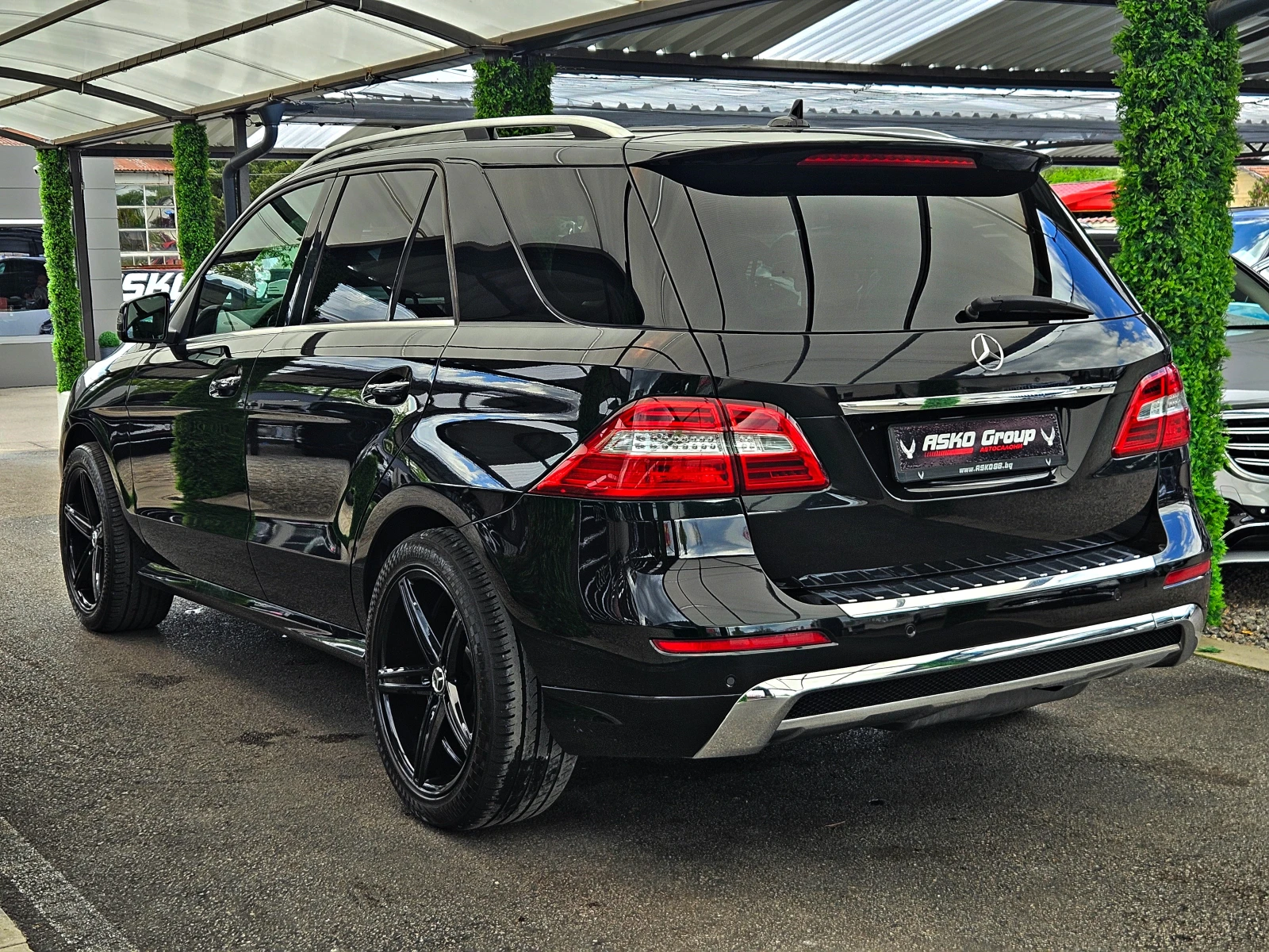 Mercedes-Benz ML 350 AMG/GERMANY/AIRMATIC/ПОДГРЕВ/ЕЛ.ТЕГЛИЧ/ШИБЕДАХ/LIZ, снимка 7 - Автомобили и джипове - 54520032
