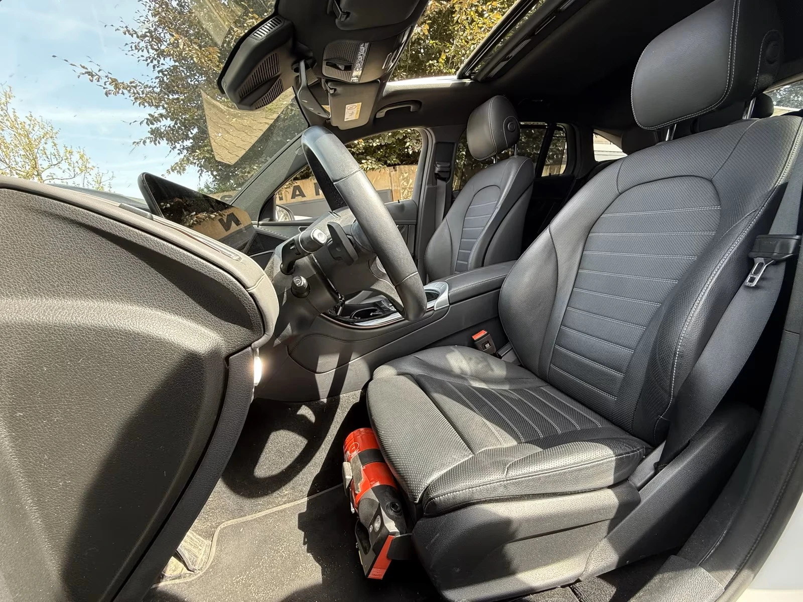 Mercedes-Benz EQC 400 4M AMG/ HUD/CAMERA/, снимка 6 - Автомобили и джипове - 55233751