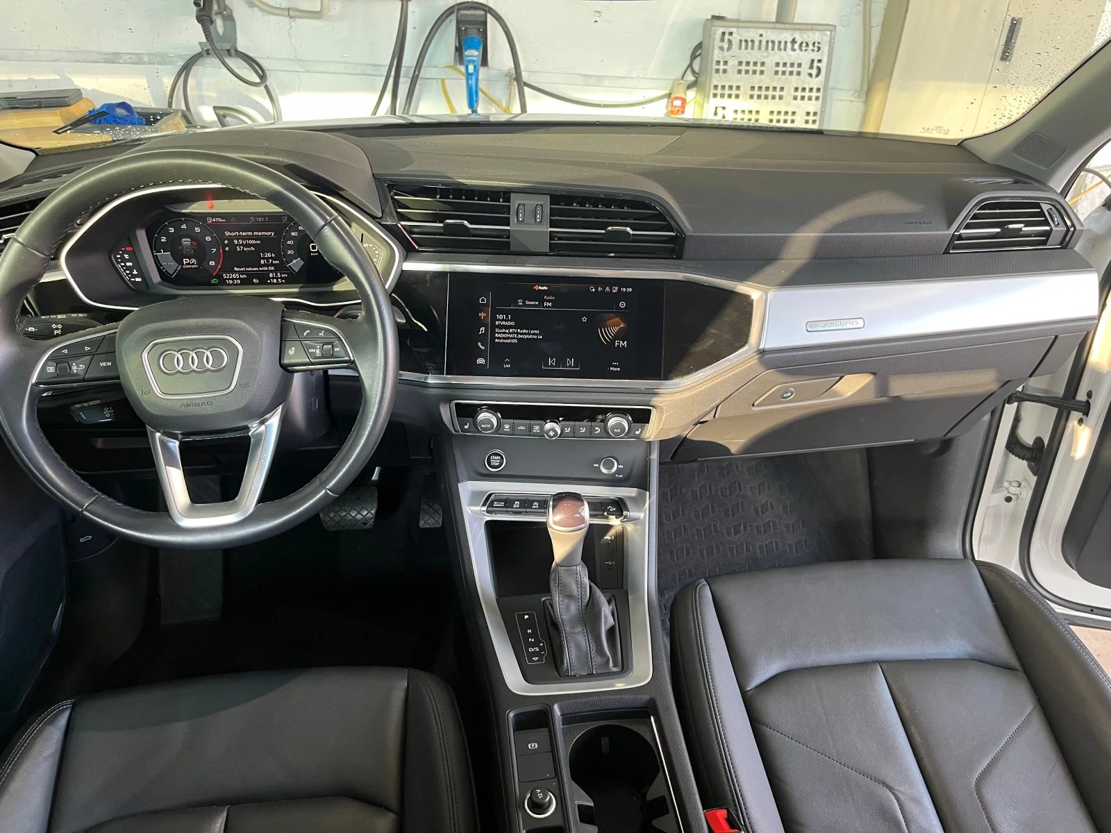 Audi Q3 45 TFSI, снимка 6 - Автомобили и джипове - 55475110