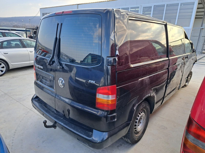 VW T5 2.5 TDI 131 НА ЧАСТИ , снимка 3 - Бусове и автобуси - 48700648