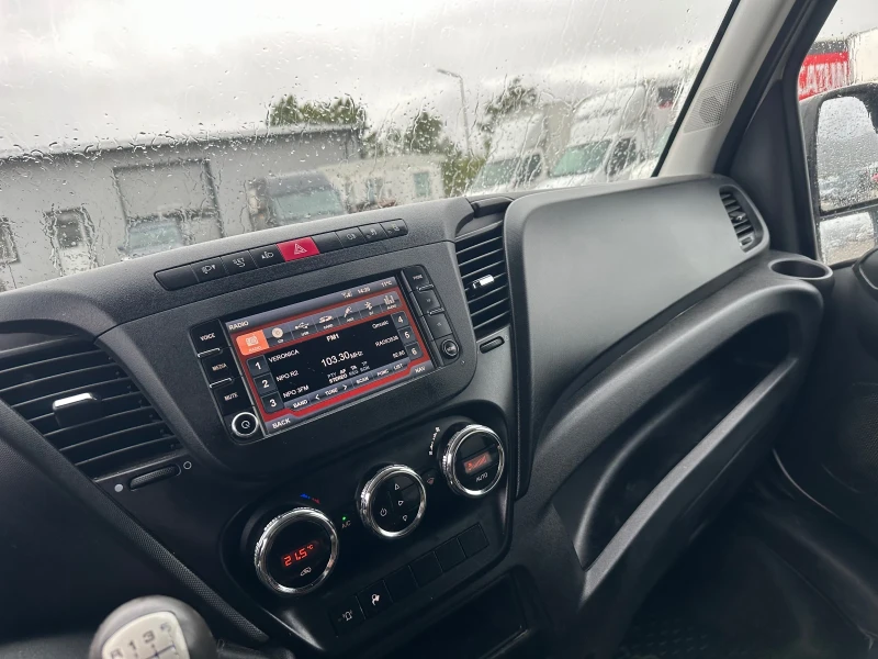 Iveco Daily XXL35-170!3.0!УНИКАТ!ДВ.ГУМА!ДО3.5Т!, снимка 13 - Бусове и автобуси - 51923343