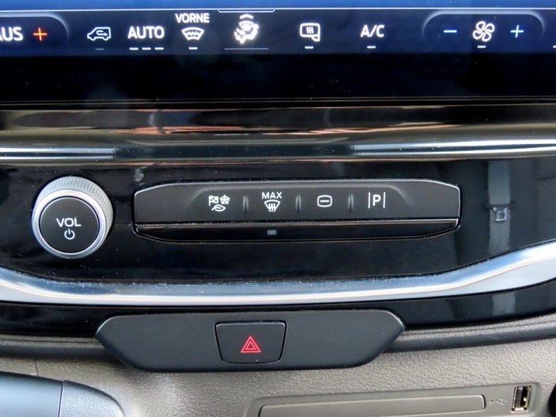 Ford Transit L2* H2* 68kW* TECHNO-PACK* CAM* DISTR* , снимка 13 - Бусове и автобуси - 53381690