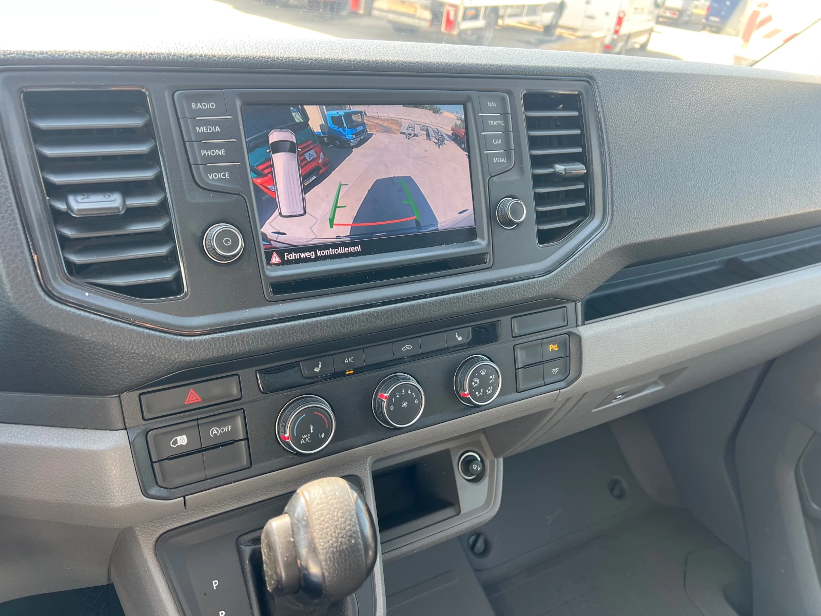 VW Crafter 2.0TDI , DSG , NAVI , FULL | Mobile.bg � ����������� 17