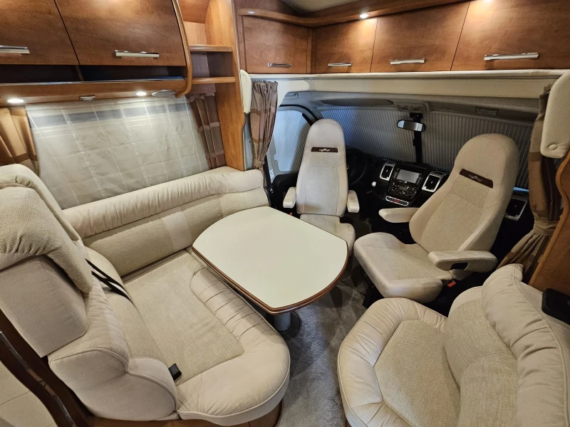 Кемпер Carthago Chic c-line, снимка 16 - Каравани и кемпери - 52550006