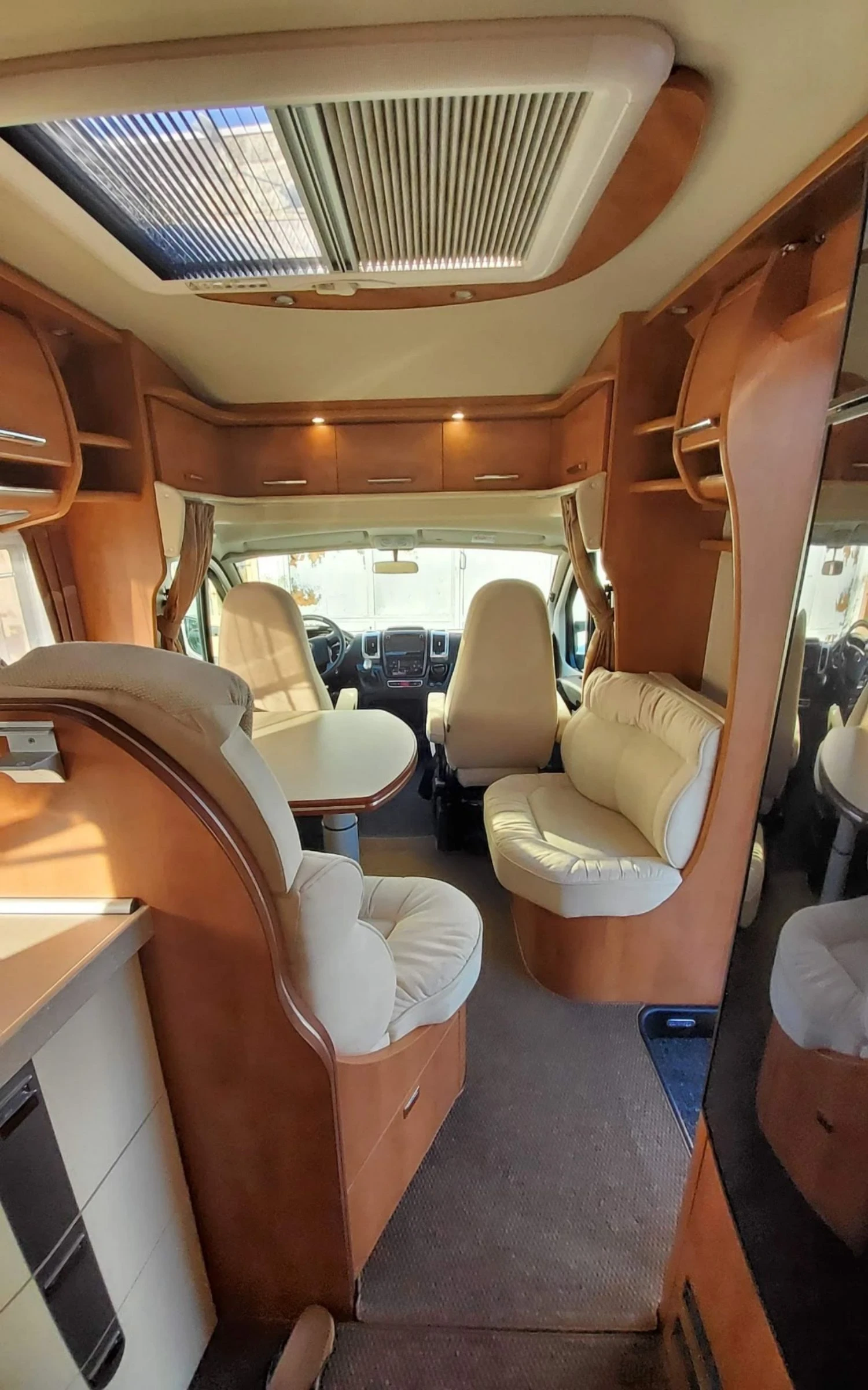 Кемпер Carthago Chic c-line - изображение 6