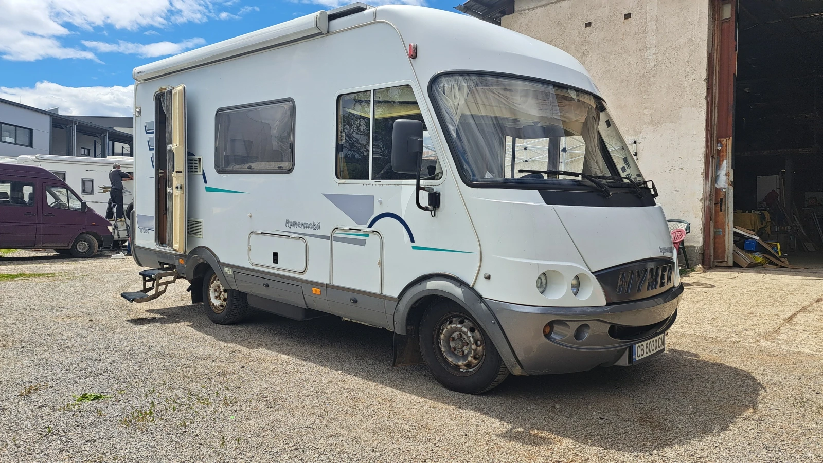 Кемпер HYMER / ERIBA B584, снимка 3 - Каравани и кемпери - 54263166