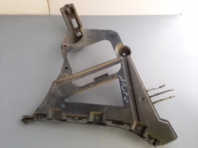 Водач задна броня десен Рено Лагуна хечбек (1)