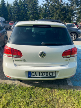 VW Golf, снимка 2 - Автомобили и джипове - 45879630