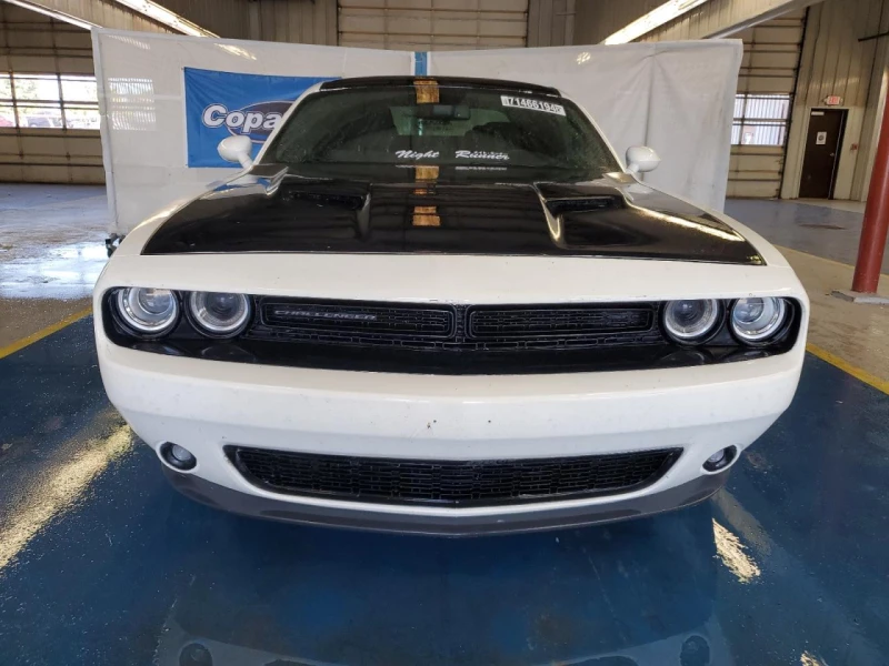 Dodge Challenger SXT 3.6 Pentastar V6 (305 кс) Automatic, снимка 5 - Автомобили и джипове - 47952606