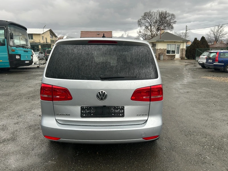 VW Touran 2.0TDI DSG LED 7местен , снимка 6 - Автомобили и джипове - 48432504