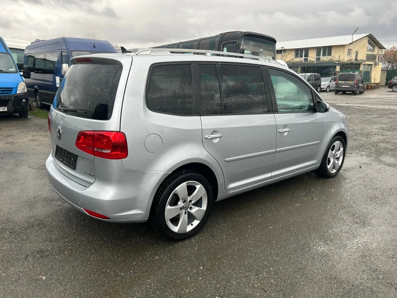 VW Touran 2.0TDI DSG LED 7местен , снимка 5 - Автомобили и джипове - 48432504