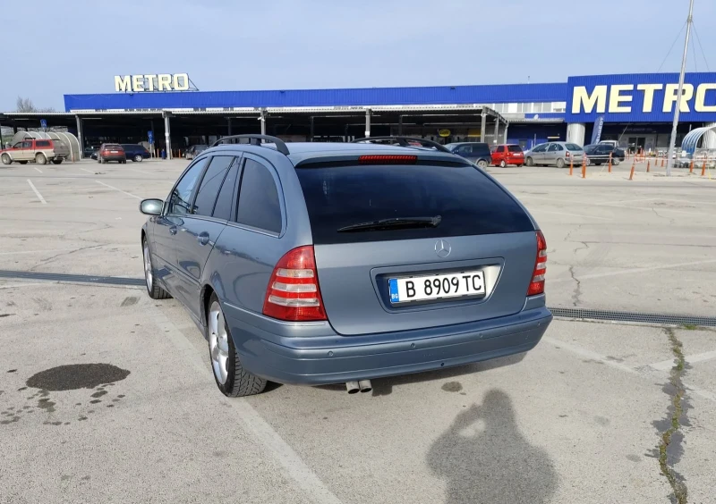 Mercedes-Benz C 220 CDI Avangard, снимка 5 - Автомобили и джипове - 49533556