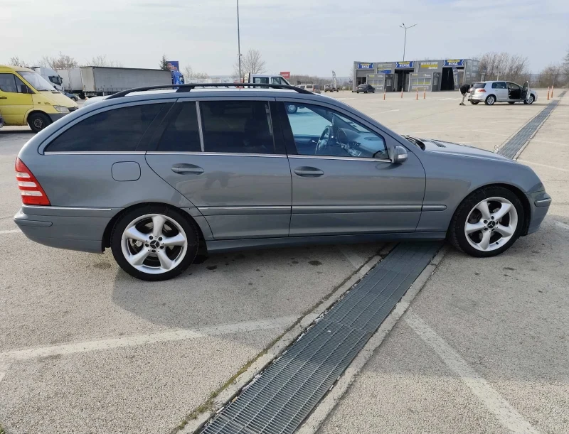 Mercedes-Benz C 220 CDI Avangard, снимка 3 - Автомобили и джипове - 49533556