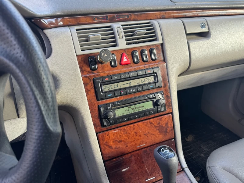 Mercedes-Benz E 320 CDI, снимка 9 - Автомобили и джипове - 53157096
