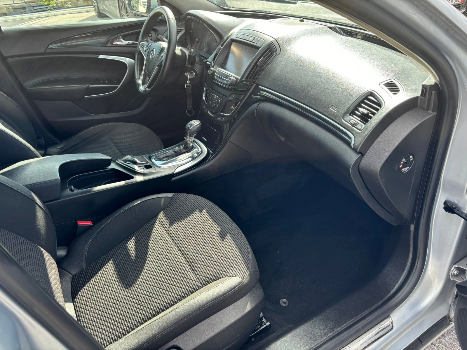 Opel Insignia 2.0CDTI Automatic  | Mobile.bg   11