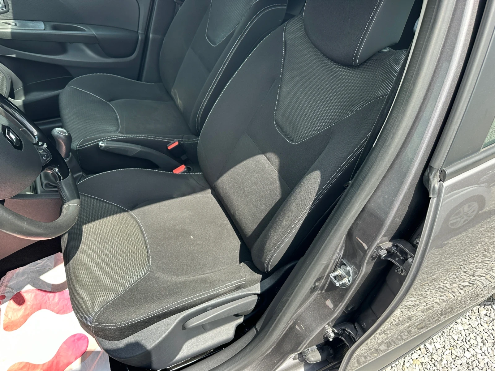 Renault Clio 1.5 DCI EURO 6 - изображение 10