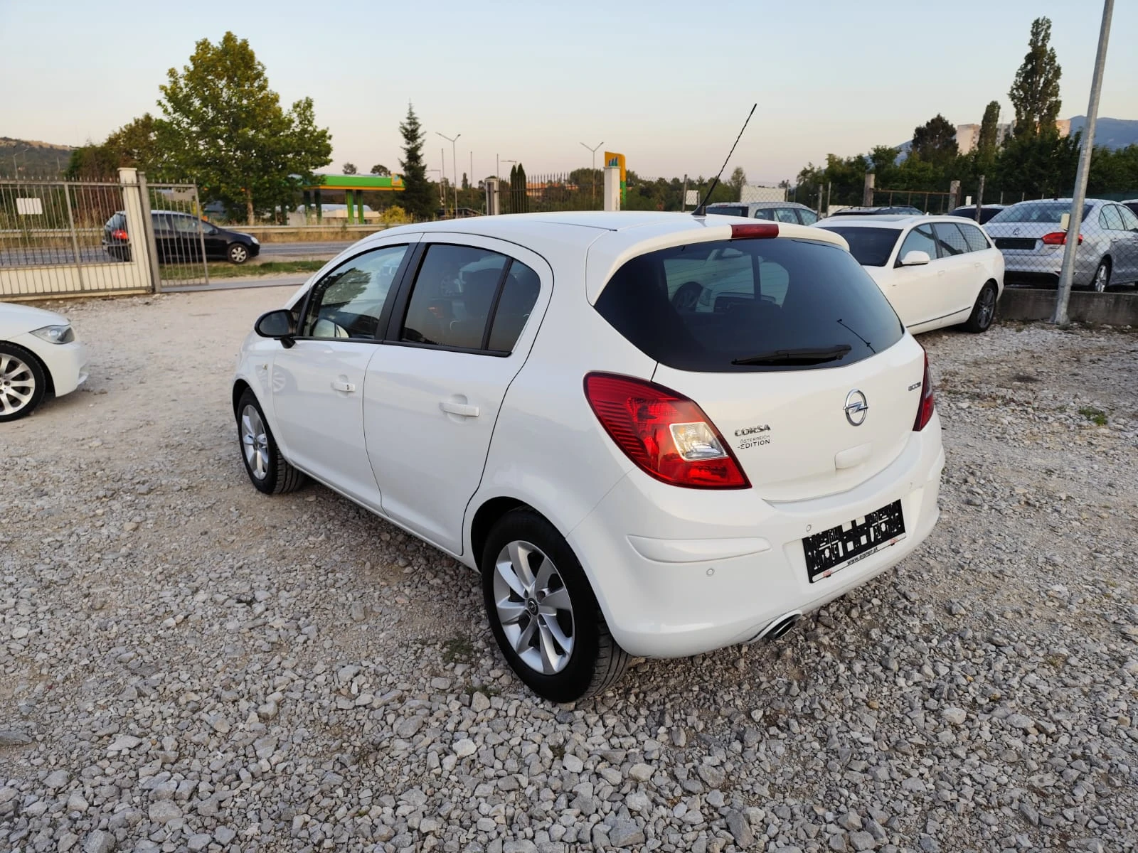 Opel Corsa 1.2 бензин - изображение 8