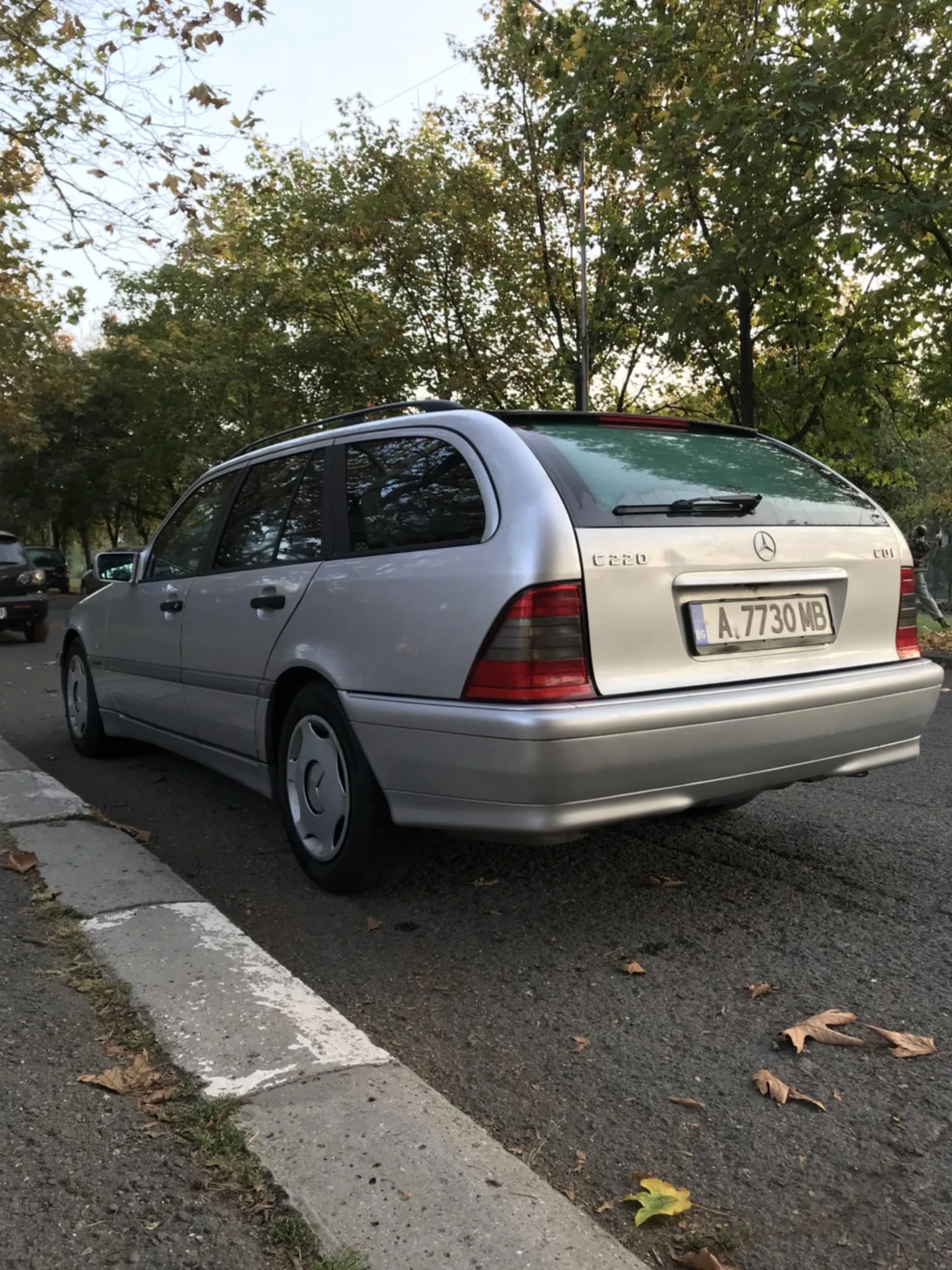 Mercedes-Benz C 220  - изображение 2
