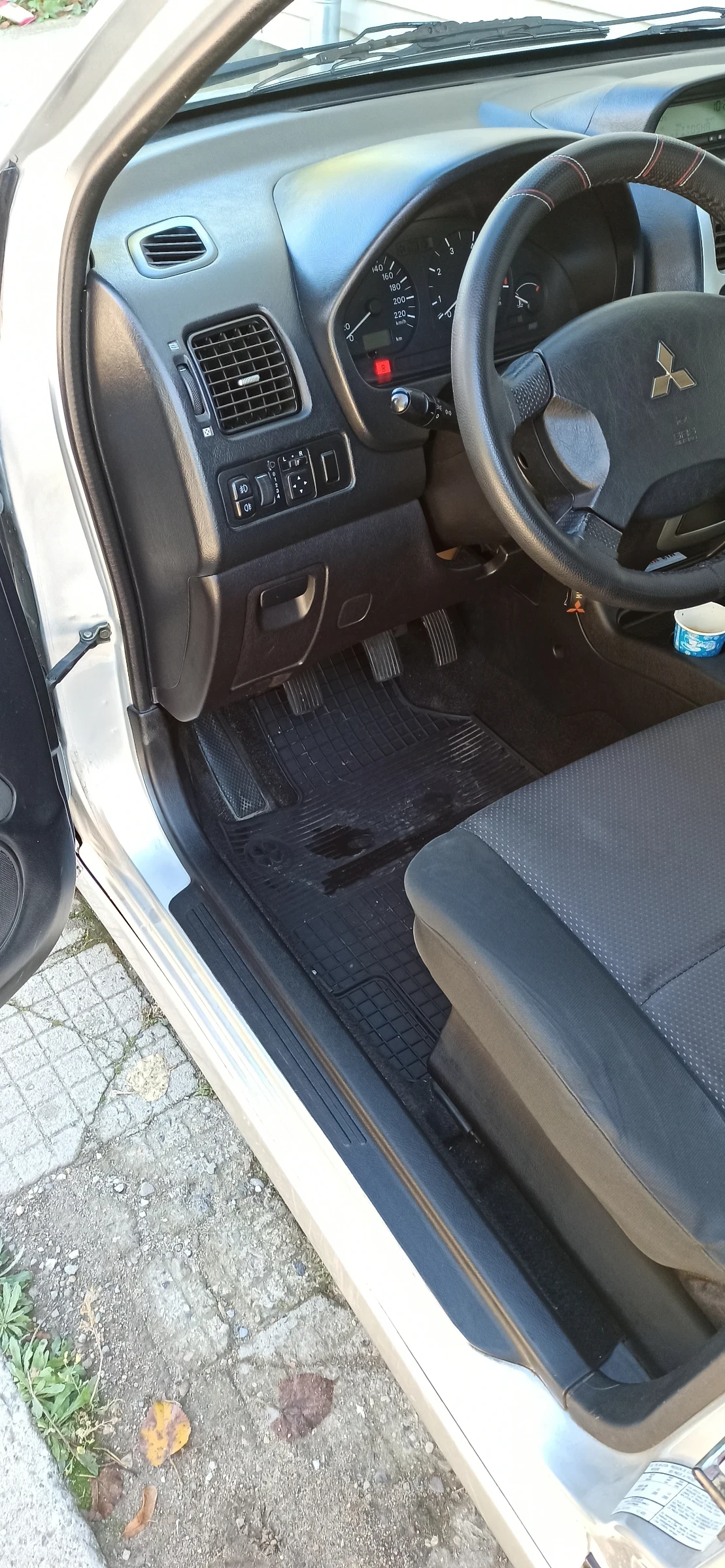 Mitsubishi Space star  - изображение 10