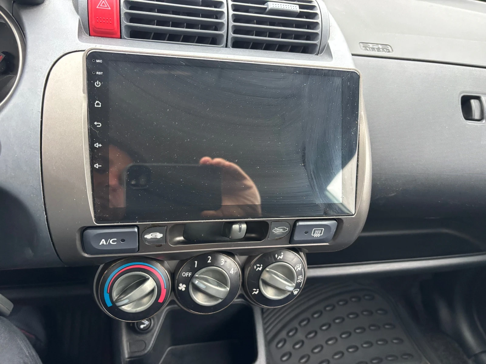 Honda Jazz 1.4 - изображение 10