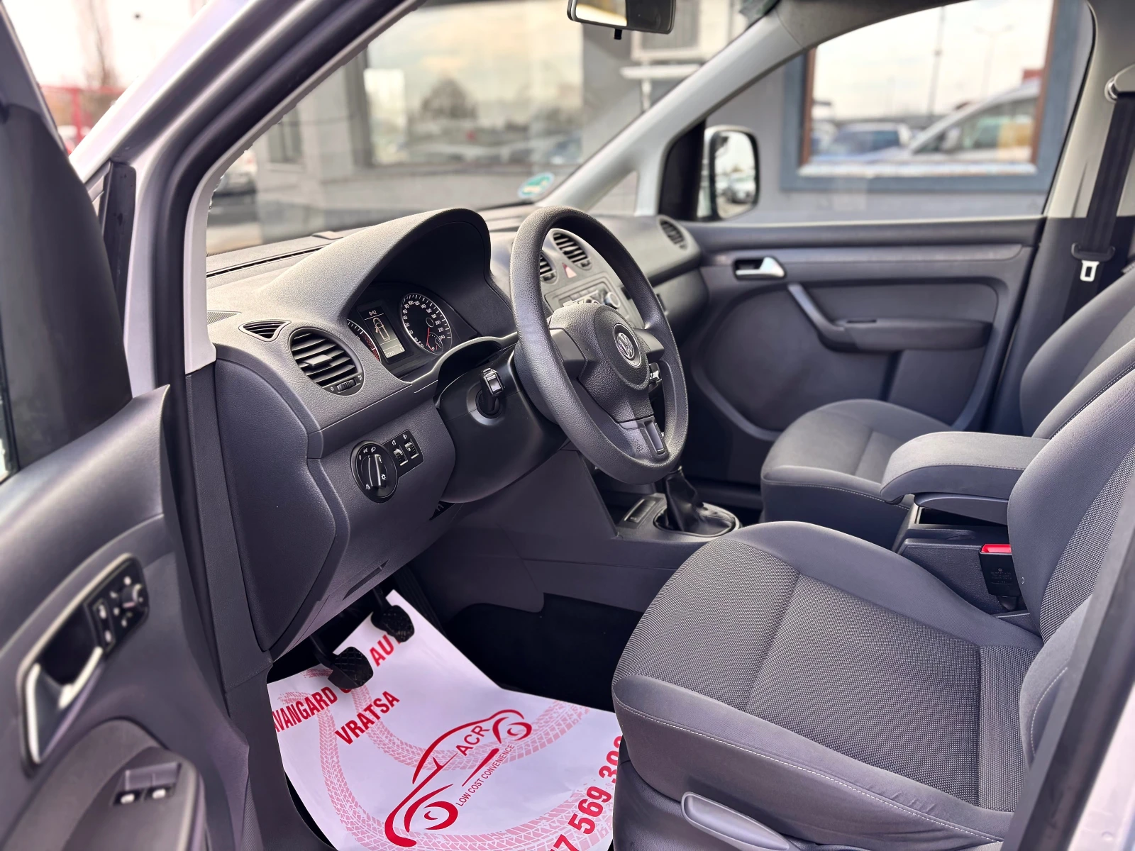 VW Caddy  - изображение 10