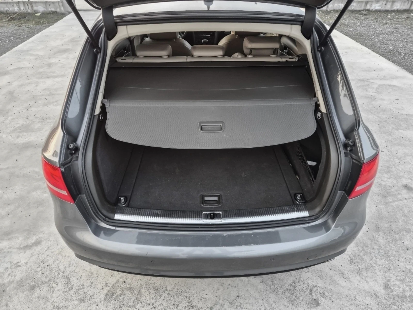 Audi A4 3.0 TDI / Кожа / Автомат 8ск., снимка 13 - Автомобили и джипове - 53354774