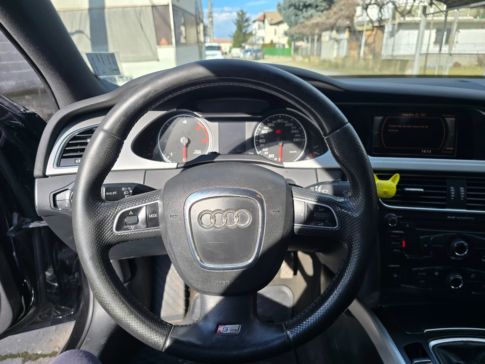 Audi A4 2.0 TDI Sline - изображение 7