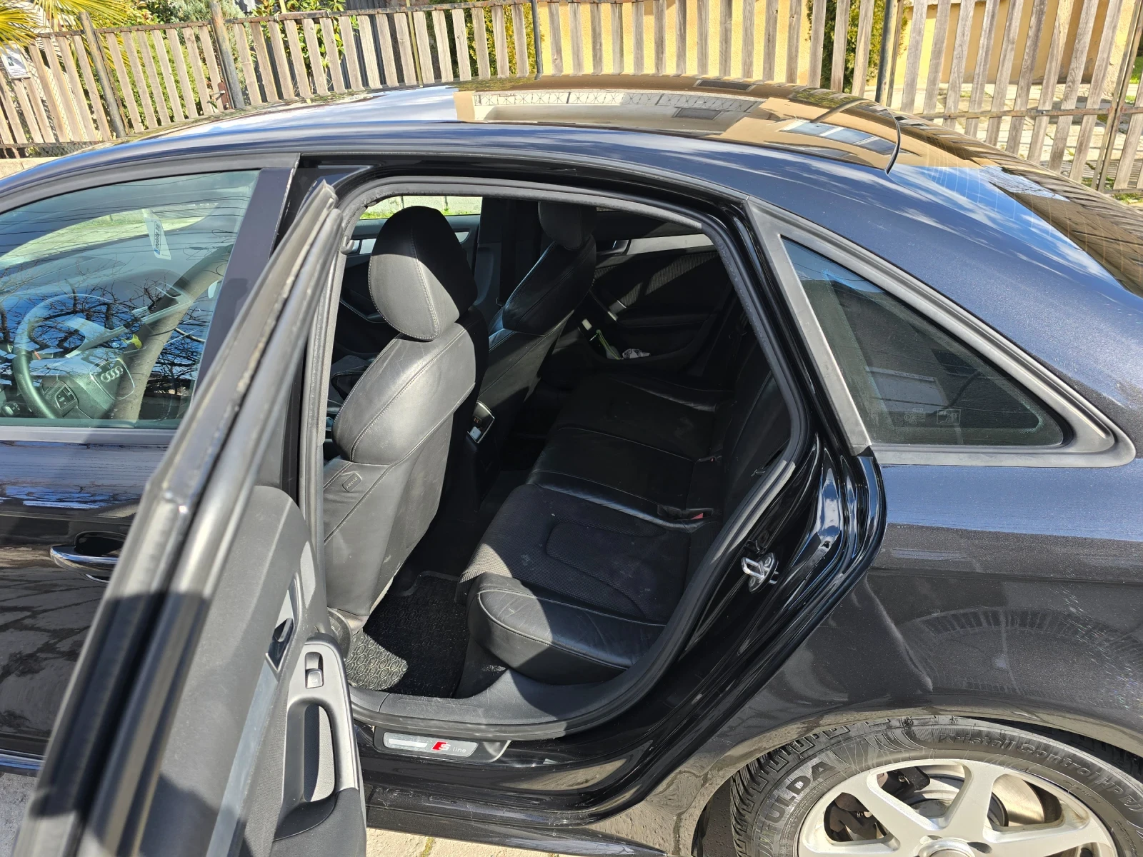 Audi A4 2.0 TDI Sline, снимка 11 - Автомобили и джипове - 53542364