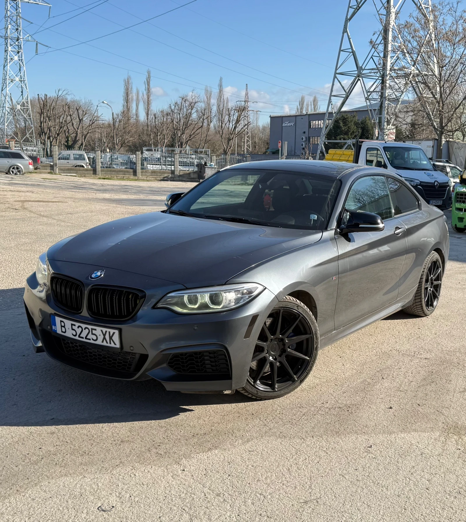BMW 235