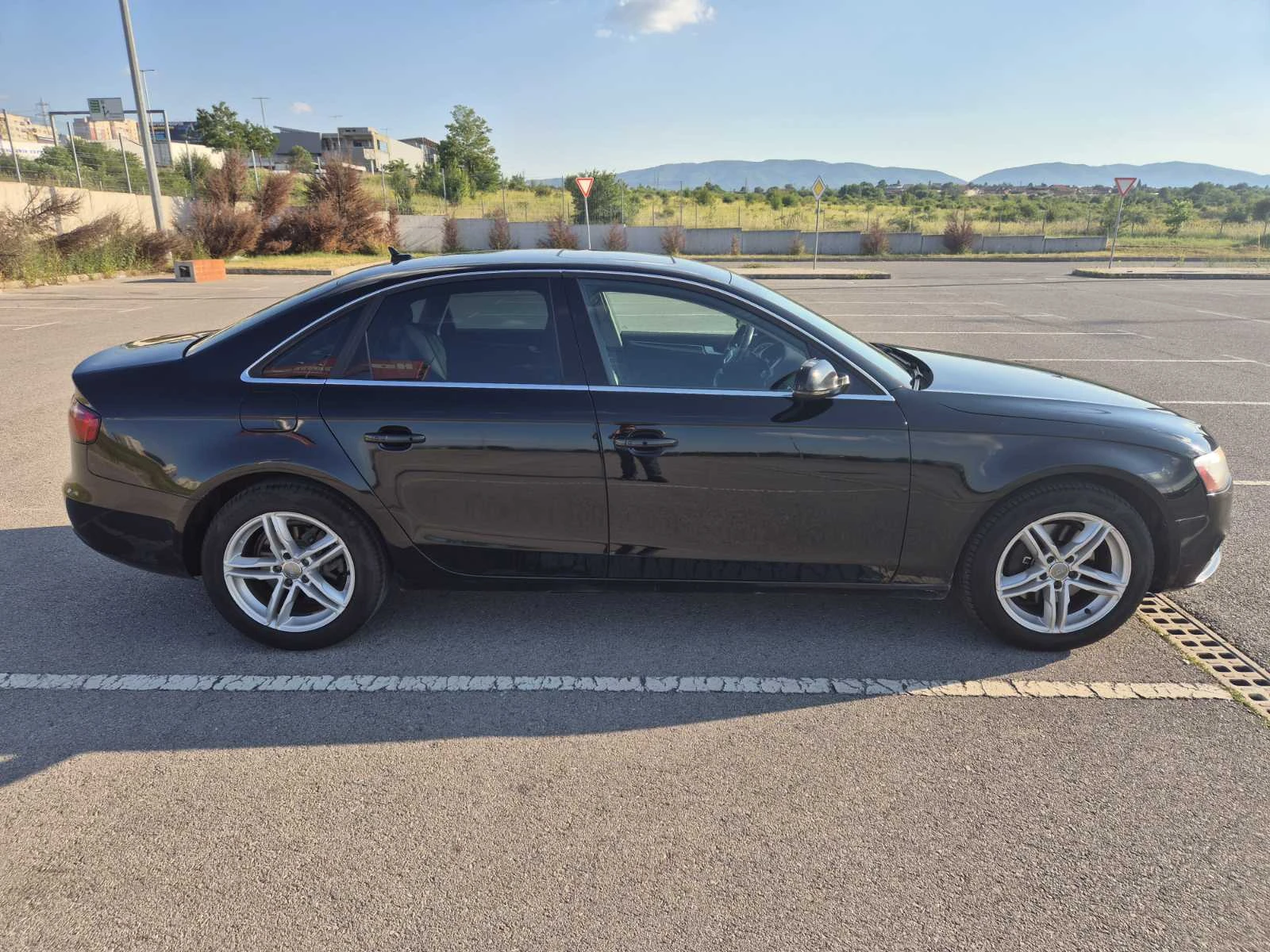 Audi A4 B8.5 2.0TFSI, снимка 5 - Автомобили и джипове - 55052685