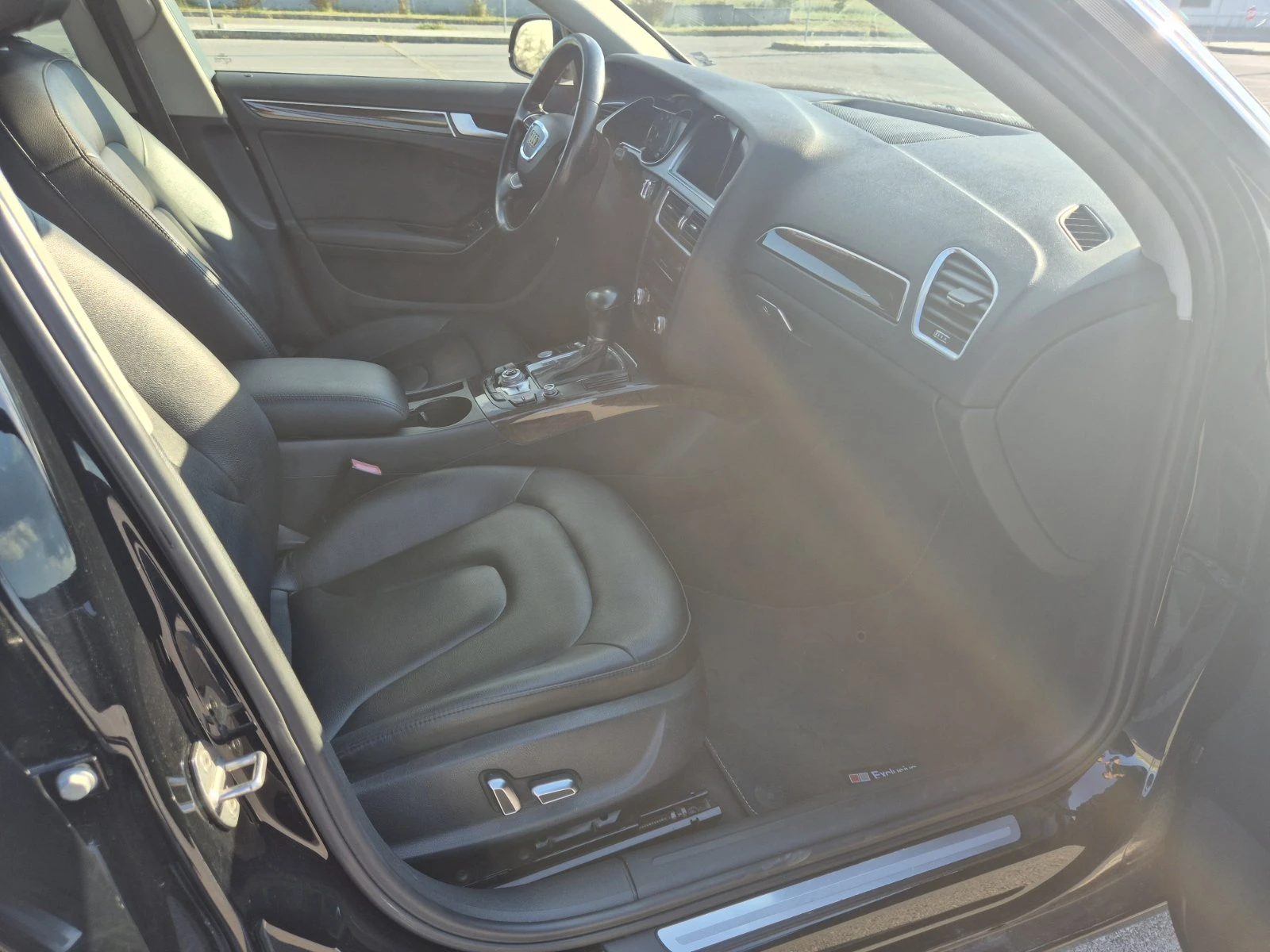 Audi A4 B8.5 2.0TFSI, снимка 13 - Автомобили и джипове - 55052685