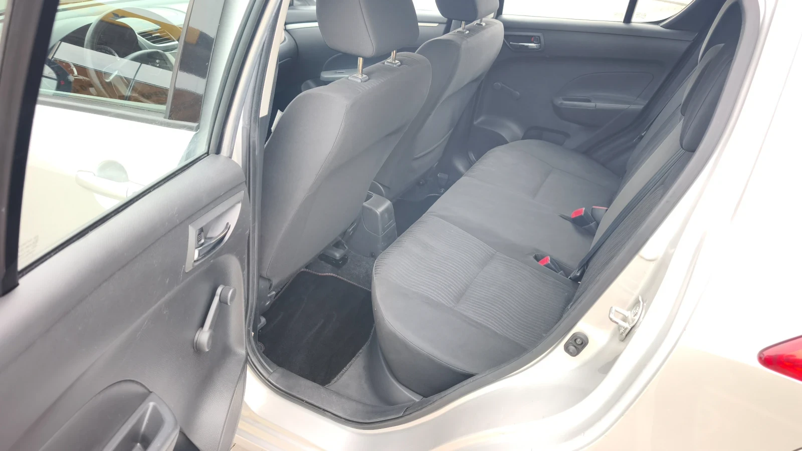 Suzuki Swift 1, 2i �������� 127� �� ������� ���������  | Mobile.bg � ����������� 13