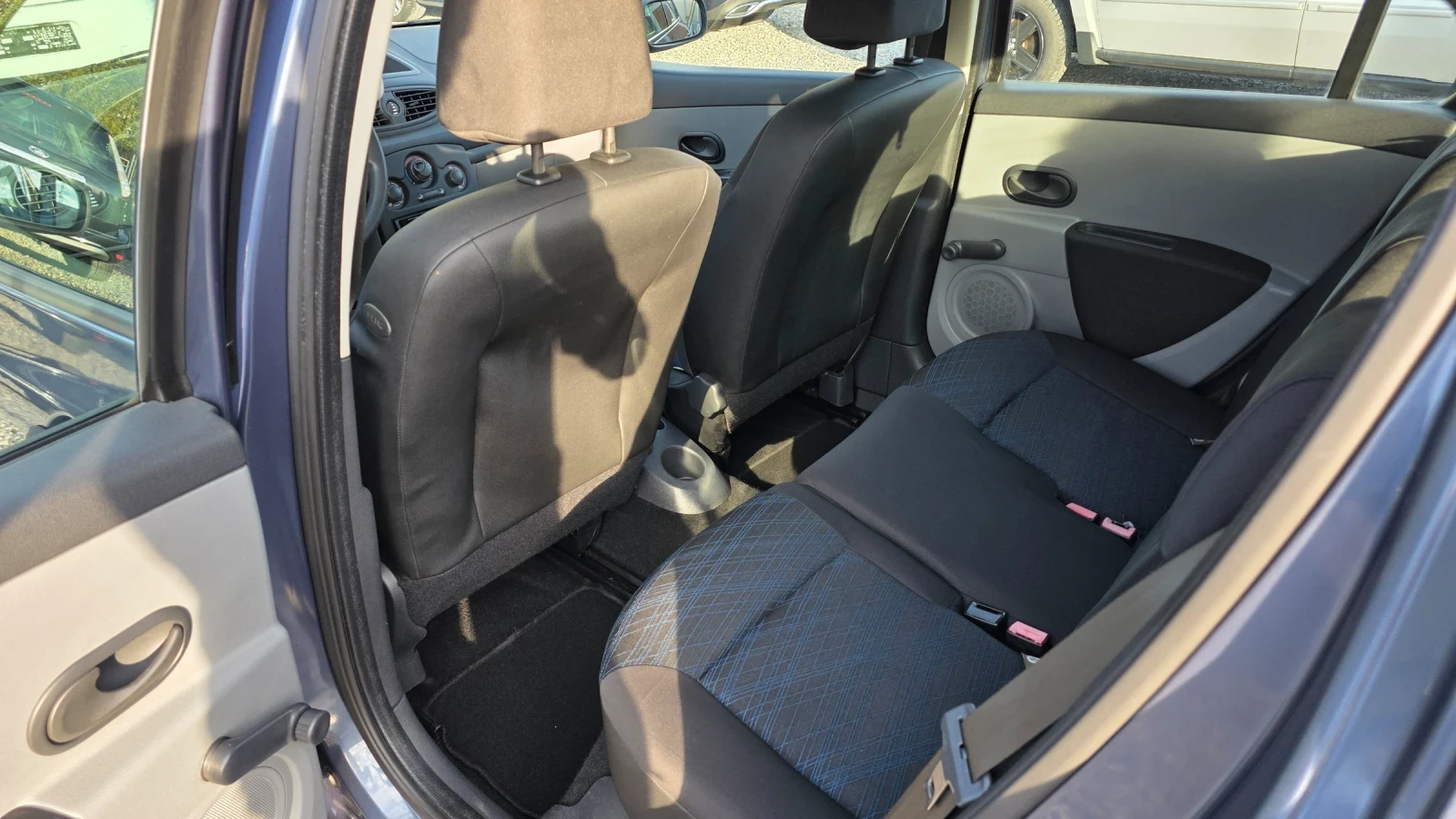 Renault Clio | Mobile.bg � ����������� 10