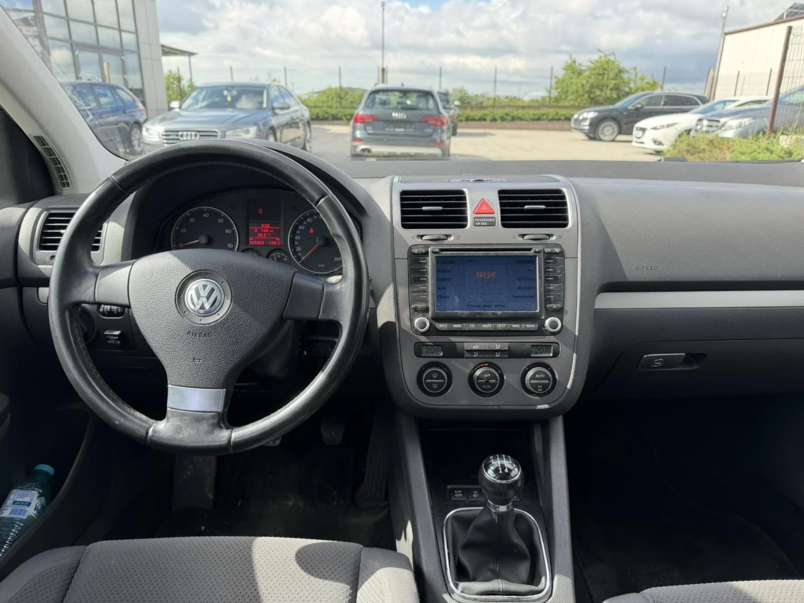 VW Golf 1.6i-102кс ГАЗ 2008г. ОБСЛУЖЕН НАПЪЛНО!, снимка 9 - Автомобили и джипове - 54707531