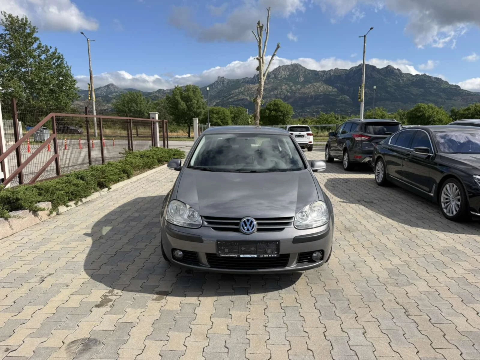 VW Golf 1.6i-102кс ГАЗ 2008г. ОБСЛУЖЕН НАПЪЛНО!, снимка 2 - Автомобили и джипове - 54707531